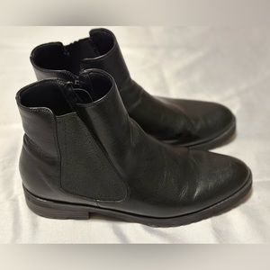 Woman’s black Chelsea boots